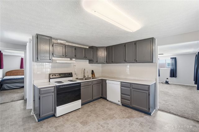 324 Oldham Way, Englewood, OH 45322