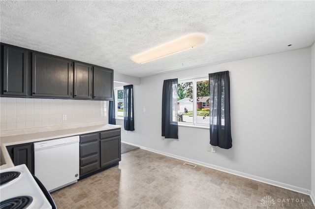 324 Oldham Way, Englewood, OH 45322
