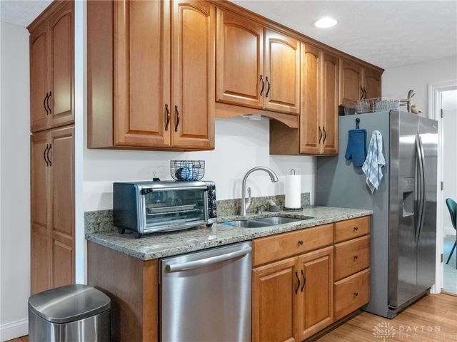 8509 Garnet Drive, Washington Twp, OH 45458