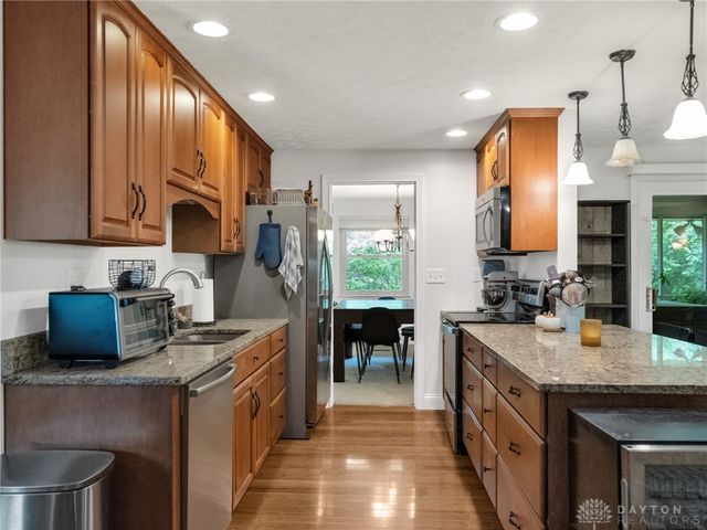 8509 Garnet Drive, Washington Twp, OH 45458