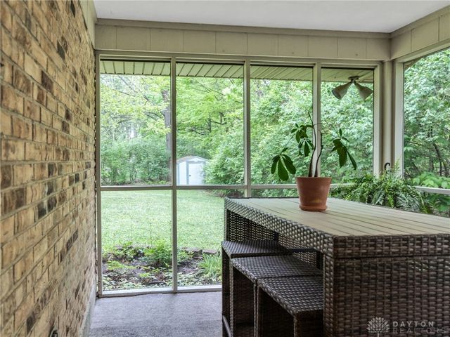 8509 Garnet Drive, Washington Twp, OH 45458