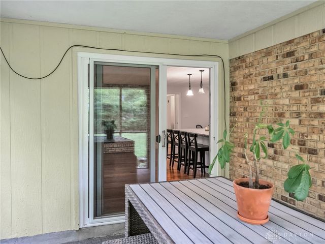 8509 Garnet Drive, Washington Twp, OH 45458