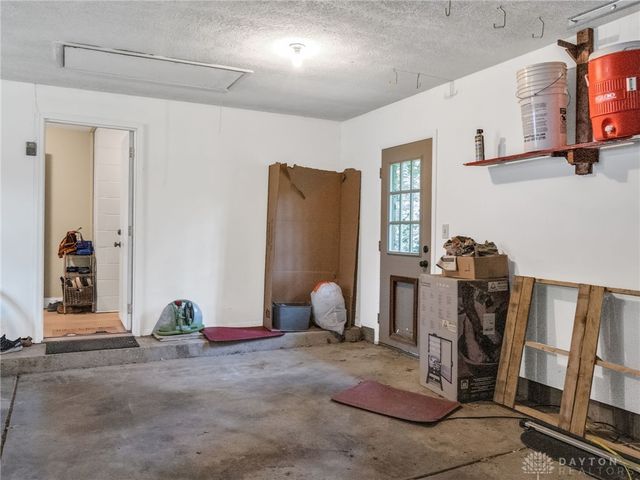 8509 Garnet Drive, Washington Twp, OH 45458