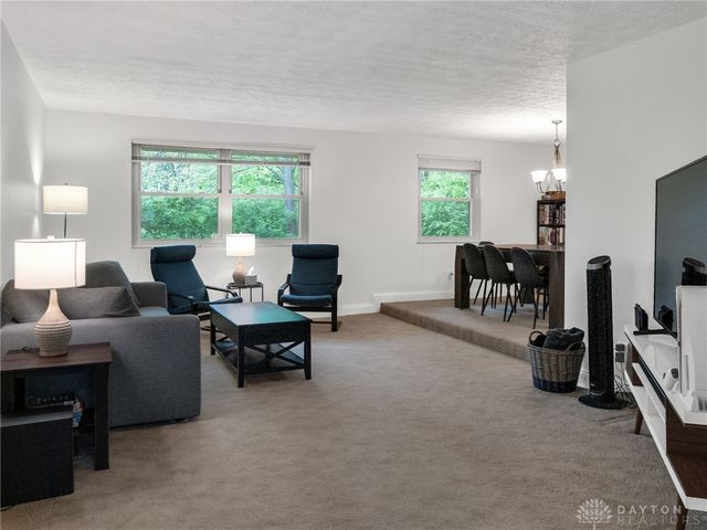 8509 Garnet Drive, Washington Twp, OH 45458