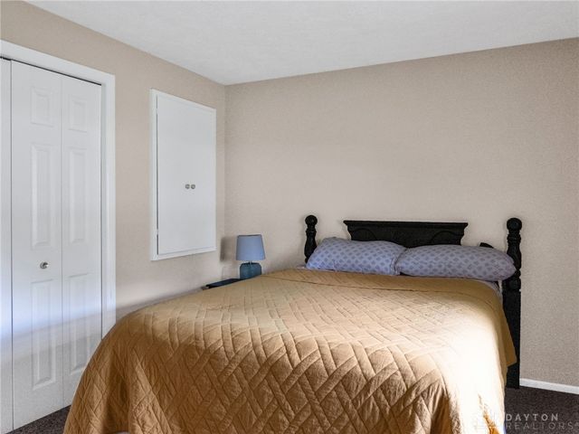 8509 Garnet Drive, Washington Twp, OH 45458