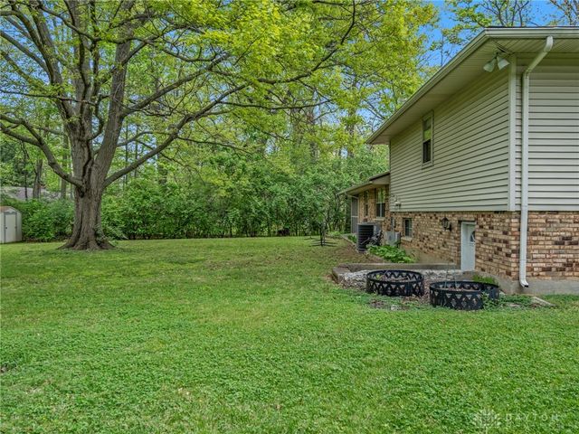 8509 Garnet Drive, Washington Twp, OH 45458