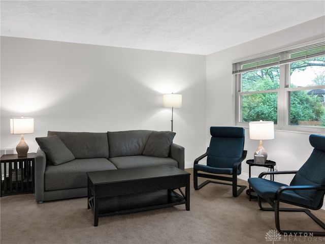 8509 Garnet Drive, Washington Twp, OH 45458