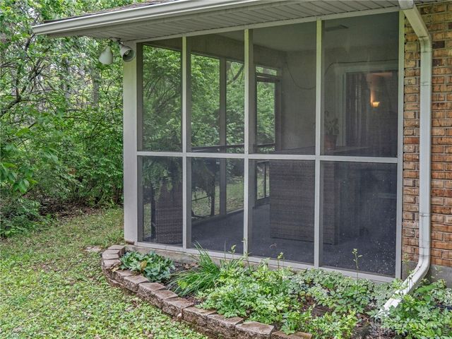 8509 Garnet Drive, Washington Twp, OH 45458