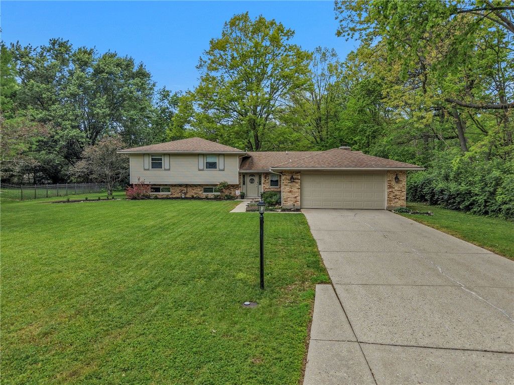 8509 Garnet Drive, Washington Twp, OH 45458