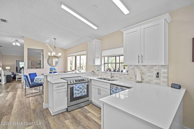 410 Parkside Place 410, Indian Harbour Beach, FL 32937