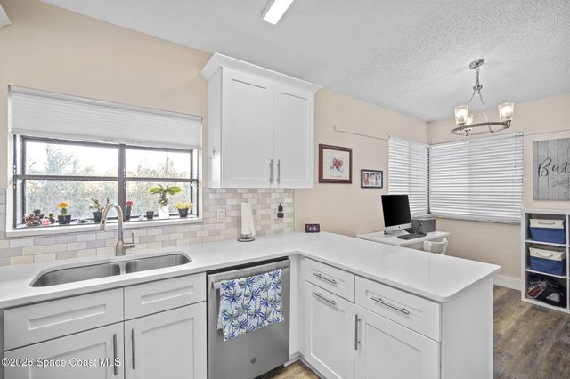 410 Parkside Place 410, Indian Harbour Beach, FL 32937