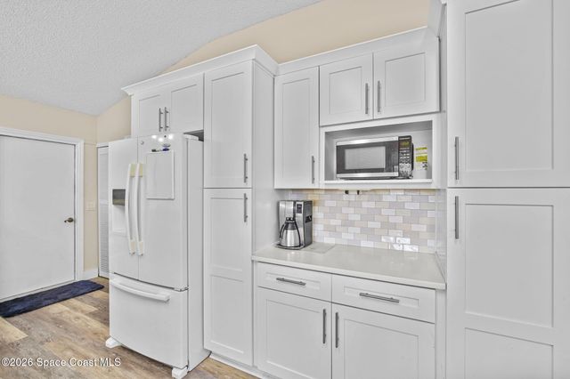 410 Parkside Place 410, Indian Harbour Beach, FL 32937