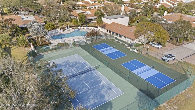 410 Parkside Place 410, Indian Harbour Beach, FL 32937