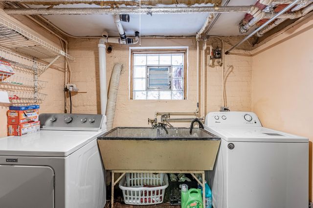 1617 Maple Avenue, Berwyn, IL 60402