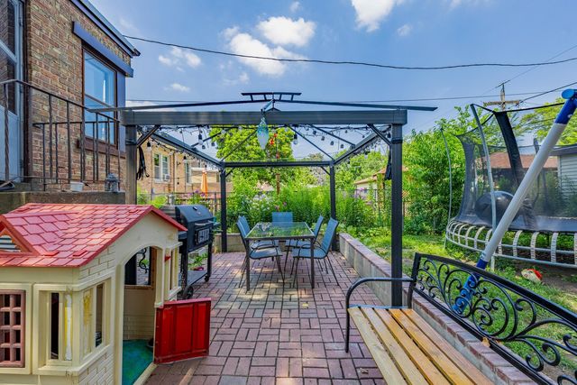 1617 Maple Avenue, Berwyn, IL 60402