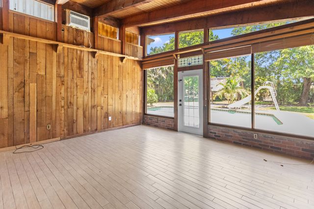 880 E ACRE Drive, Plantation, FL 33317