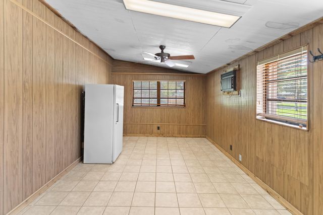 880 E ACRE Drive, Plantation, FL 33317