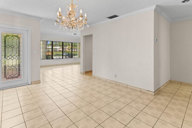 880 E ACRE Drive, Plantation, FL 33317