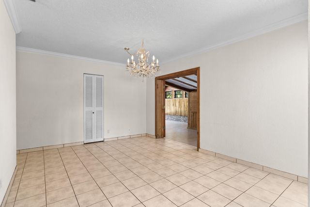 880 E ACRE Drive, Plantation, FL 33317