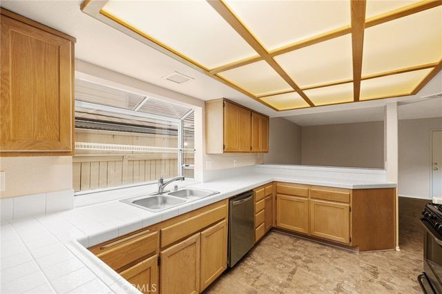 23046 Joaquin Ridge Drive, Murrieta, CA 92562