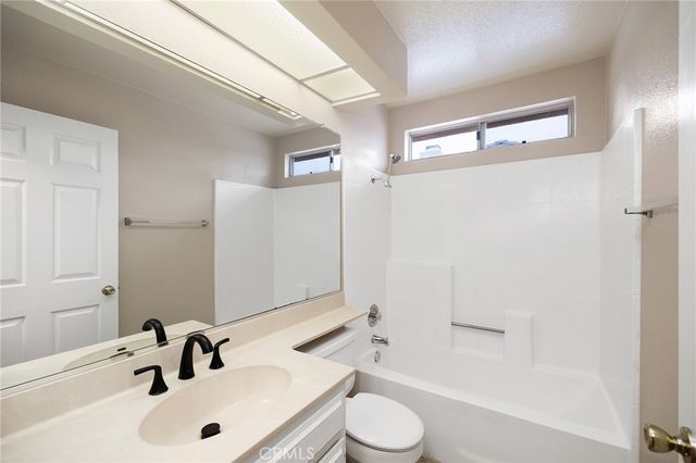 23046 Joaquin Ridge Drive, Murrieta, CA 92562