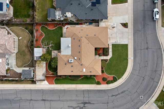 2800 Blackjack Oak Lane, Bakersfield, CA 93311