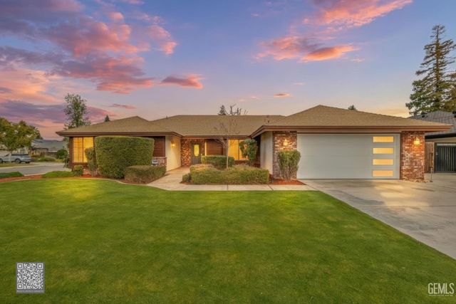 2800 Blackjack Oak Lane, Bakersfield, CA 93311