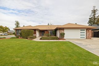 2800 Blackjack Oak Lane, Bakersfield, CA 93311