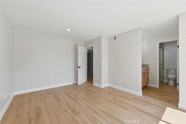 6275 Canoga 68, Woodland Hills, CA 91367