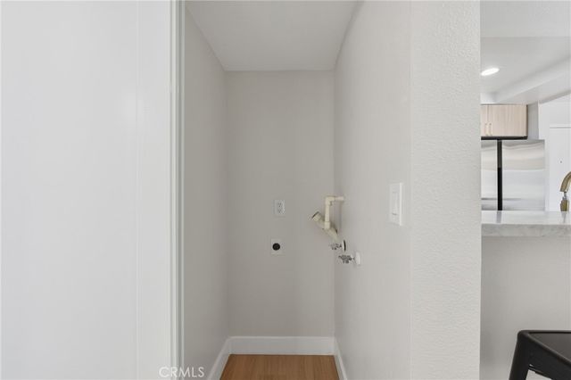 6275 Canoga 68, Woodland Hills, CA 91367