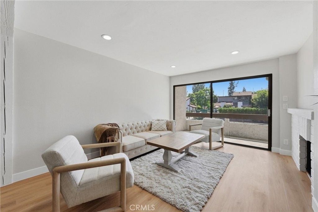 6275 Canoga 68, Woodland Hills, CA 91367 — photo 3