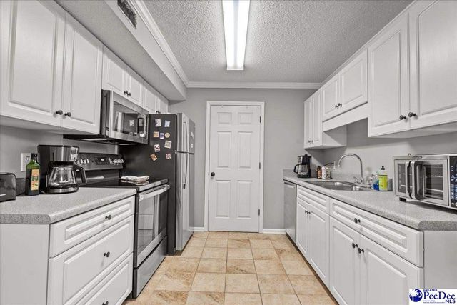 1525 Bridgewood Drive, Unit 6, Florence, SC 29501