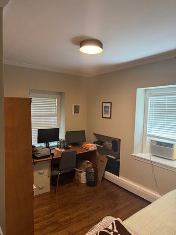 93 Foster 1, Boston, MA 02135