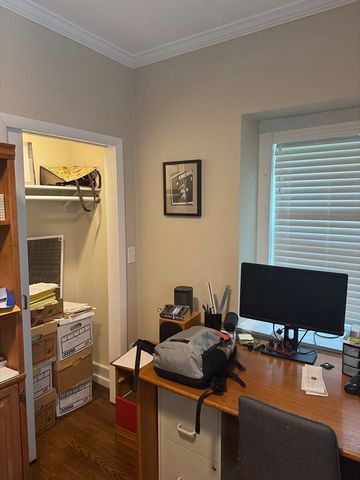 93 Foster 1, Boston, MA 02135
