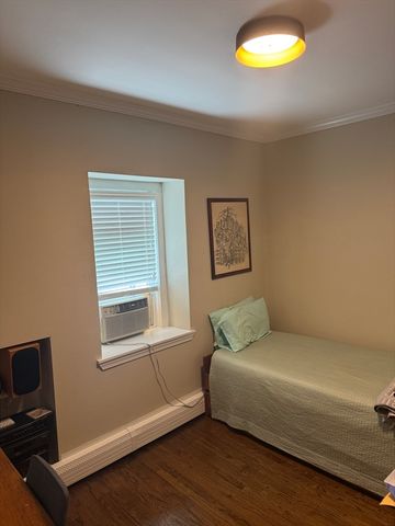 93 Foster 1, Boston, MA 02135