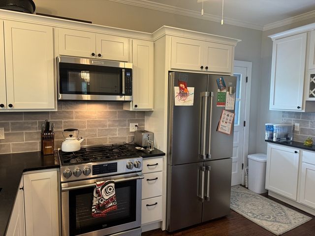93 Foster 1, Boston, MA 02135