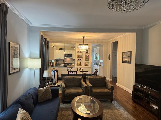 93 Foster 1, Boston, MA 02135