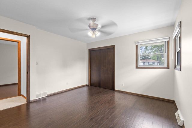 3140 S 107th STREET, West Allis, WI 53227