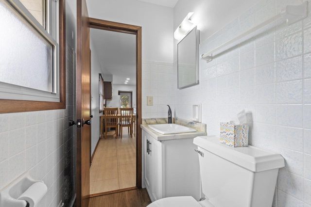 3140 S 107th STREET, West Allis, WI 53227
