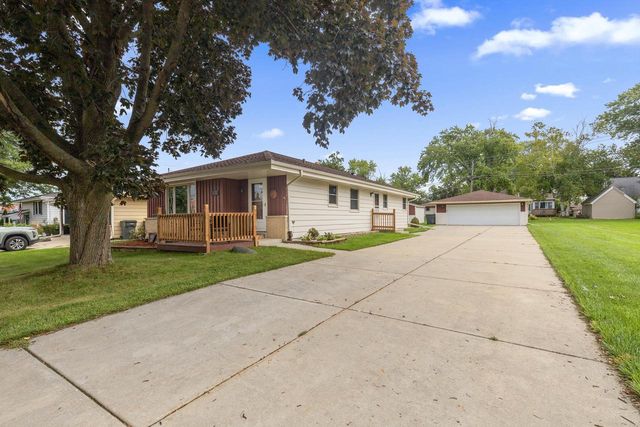 3140 S 107th STREET, West Allis, WI 53227