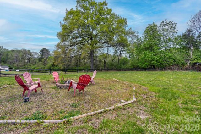 2705 Plantation Way, Albemarle, NC 28001