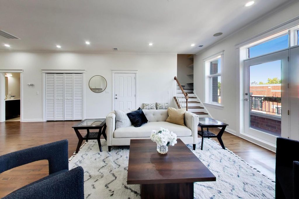 3056 N Clybourn Avenue 3S, Chicago, IL 60618 — photo 4