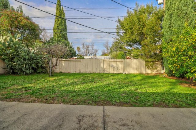 18911 Pendergast Avenue, Cupertino, CA 95014
