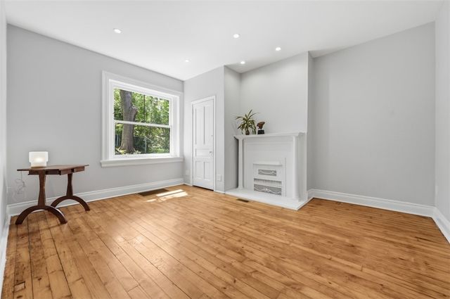 1006 Farragut St, Highland Park, PA 15206