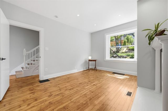 1006 Farragut St, Highland Park, PA 15206