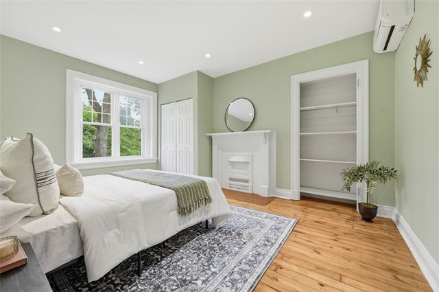 1006 Farragut St, Highland Park, PA 15206