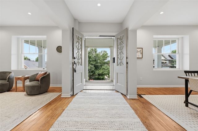 1006 Farragut St, Highland Park, PA 15206