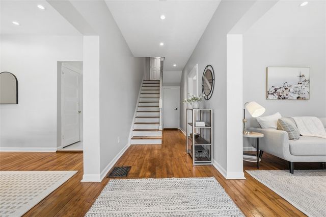 1006 Farragut St, Highland Park, PA 15206