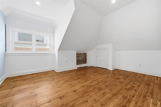 1006 Farragut St, Highland Park, PA 15206