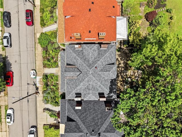 1006 Farragut St, Highland Park, PA 15206